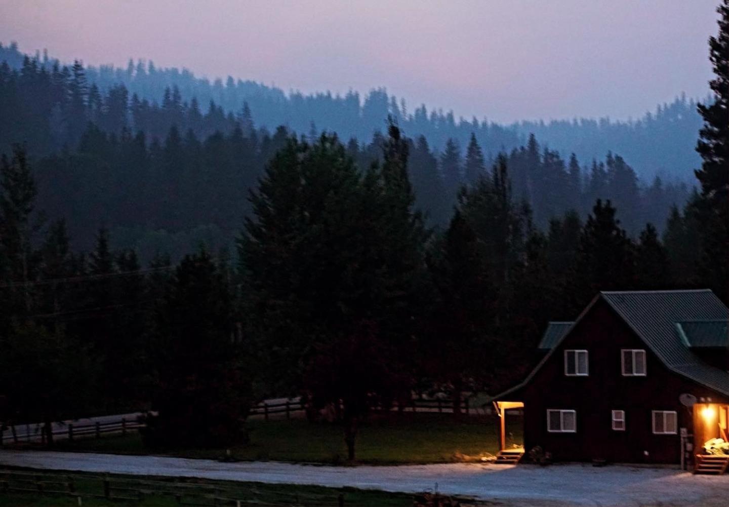 Farmhouse In Plain By Nw Comfy Cabins Leavenworth Exterior photo